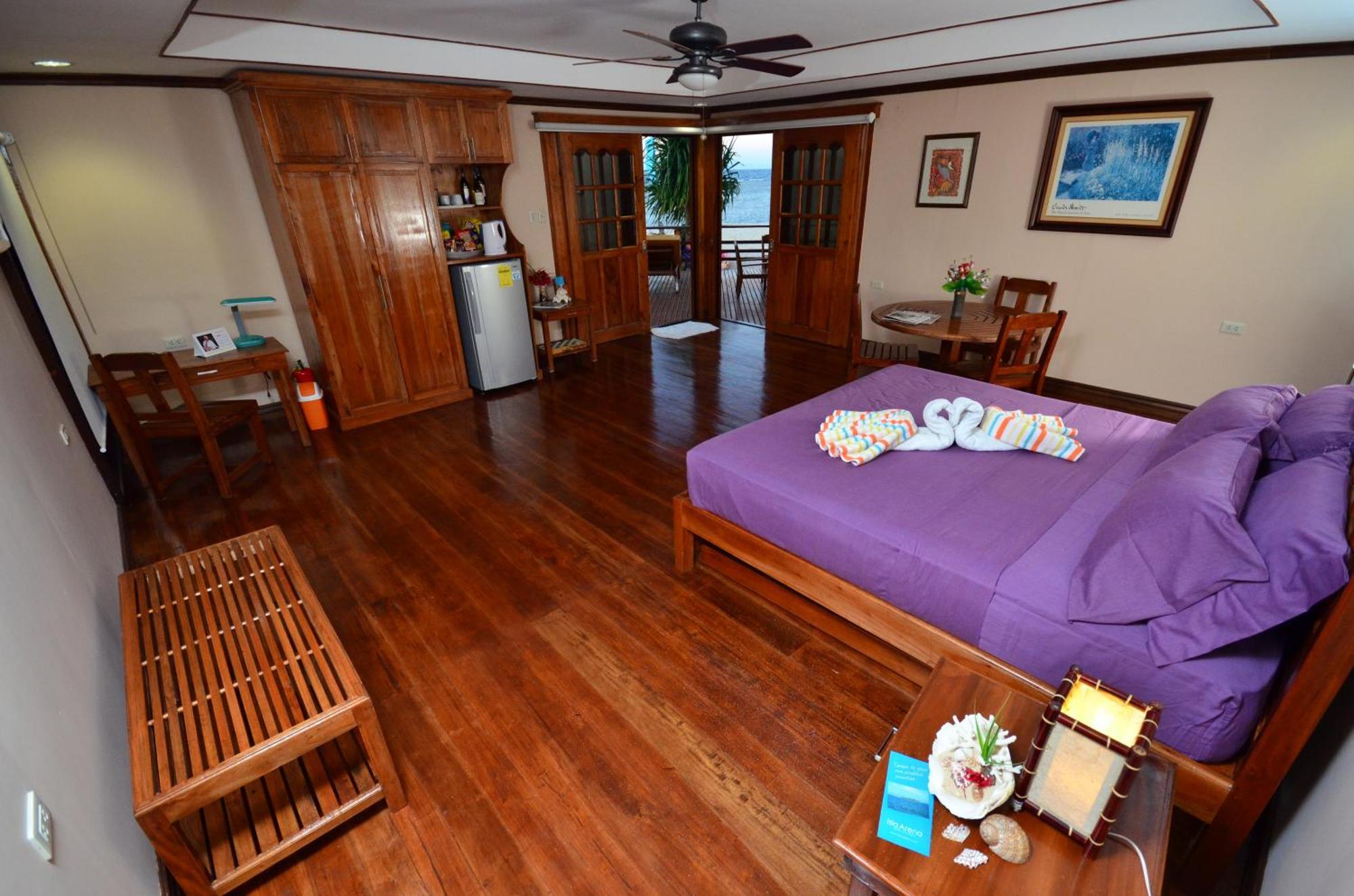 Arena Island Resort Bilik gambar